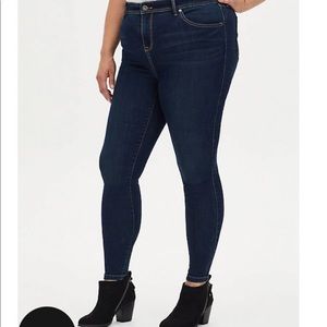 Torrid Luxe skinny jeans 14